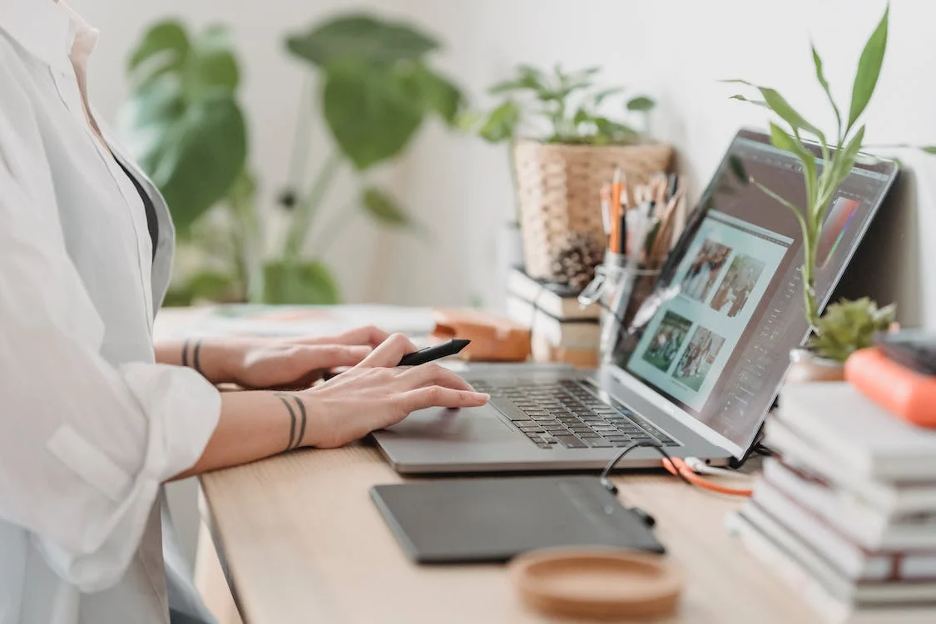 The Global Phenomenon of Remote Work Technology