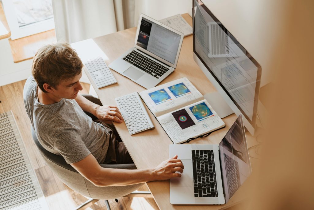 MacBook Pro vs. MacBook Air: Which Is The Better Option For You