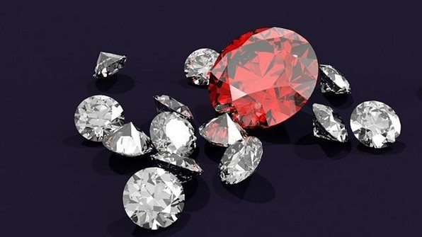 Top 6 Questions to Ask When Shopping For Recycled Diamonds