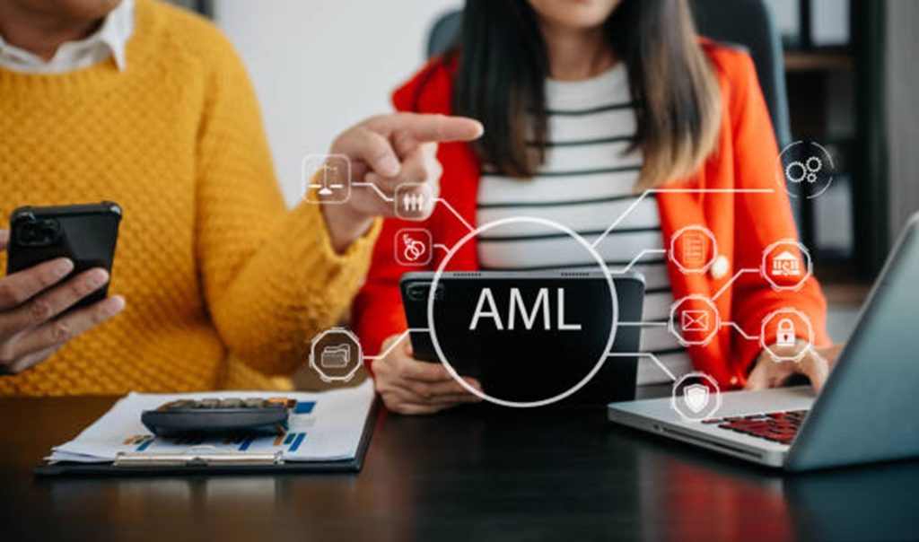 AML f