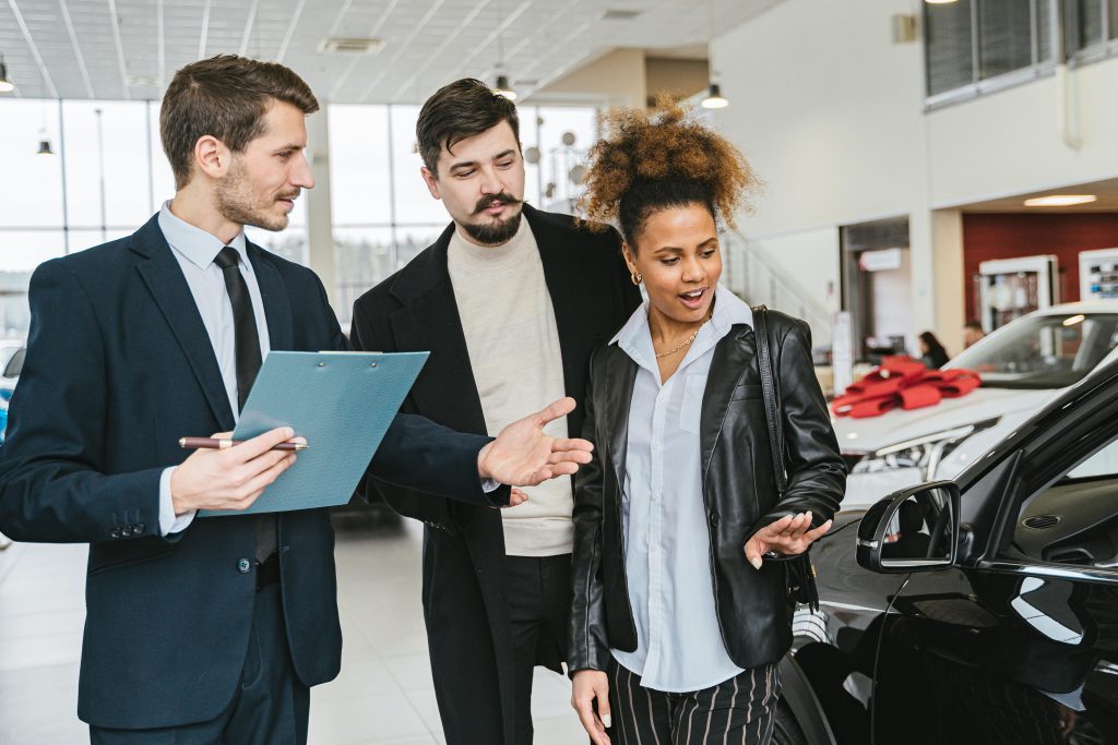 How to Reduce Turnover in Car Sales: Start With Smarter Onboarding