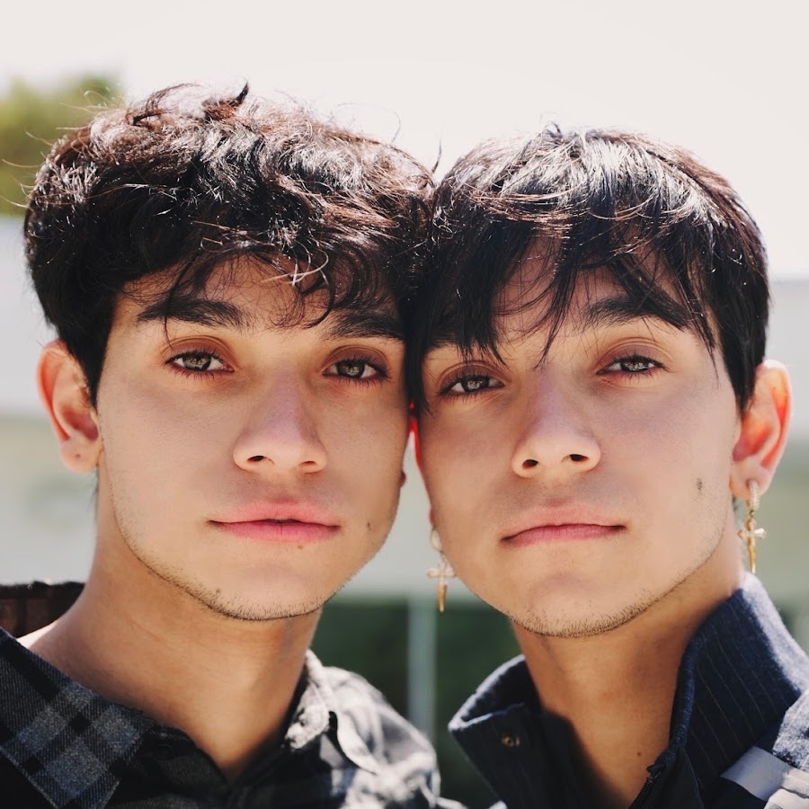 Lucas-and-Marcus.jpg 